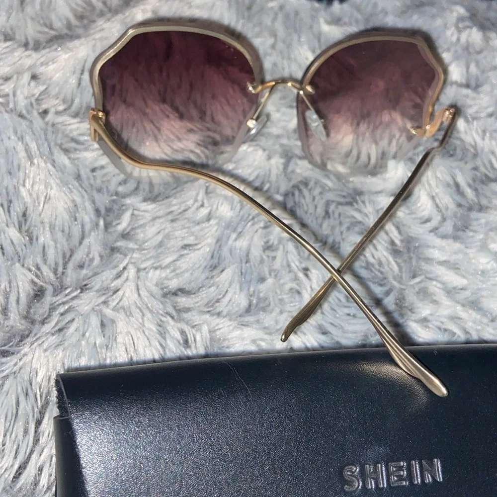 SHEIN sunglasses 🕶️ purple and gold with case